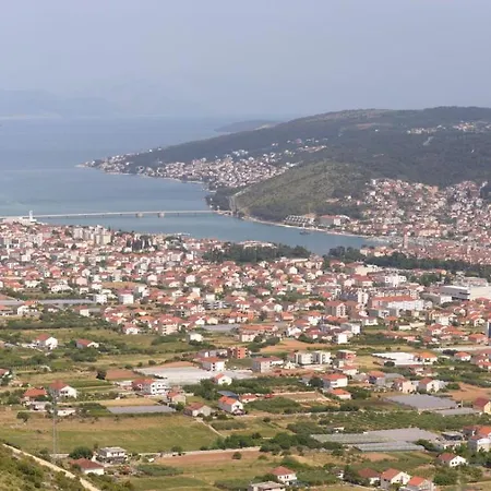 Sara Lägenhet Trogir